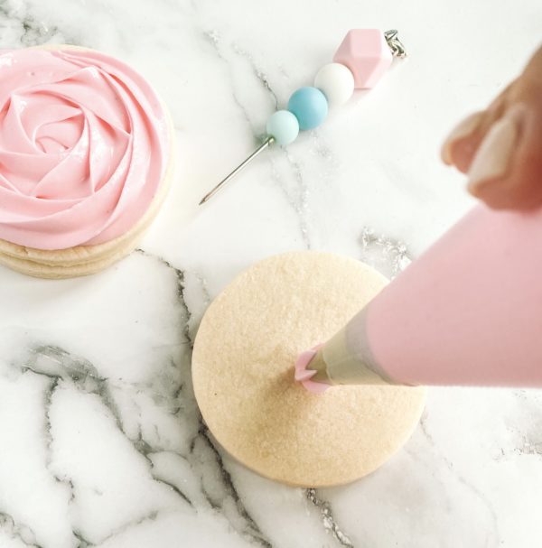 How to make easy rose cookies Summer's Sweet Shoppe