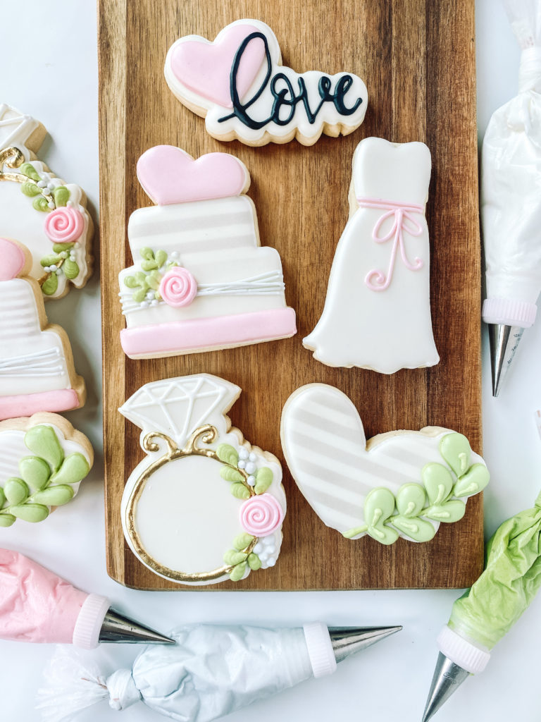 HOW TO DECORATE WEDDING COOKIES - Summer's Sweet Shoppe